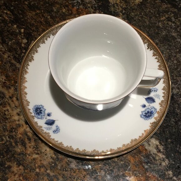 Two Delft Blue and Gold Porcelain Holland Teacup and Saucer Set - Picture 10 of 15